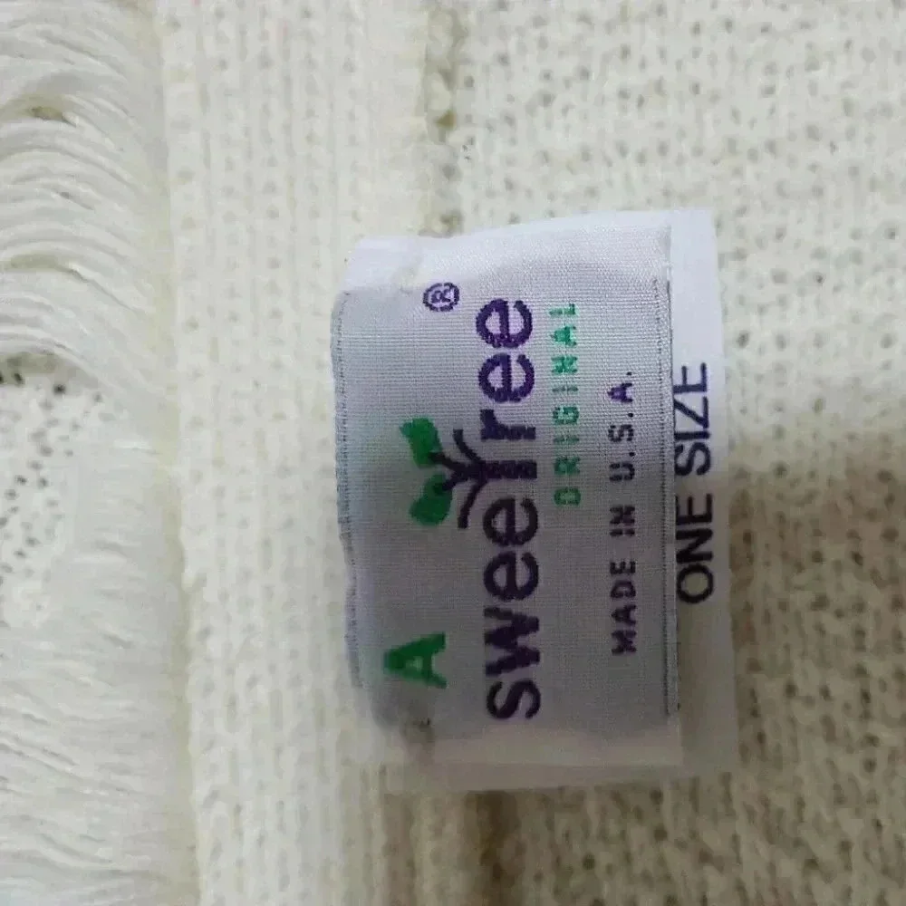 Vintage Sweetree Original Women's Knitted Cream Scarf New with Tags
